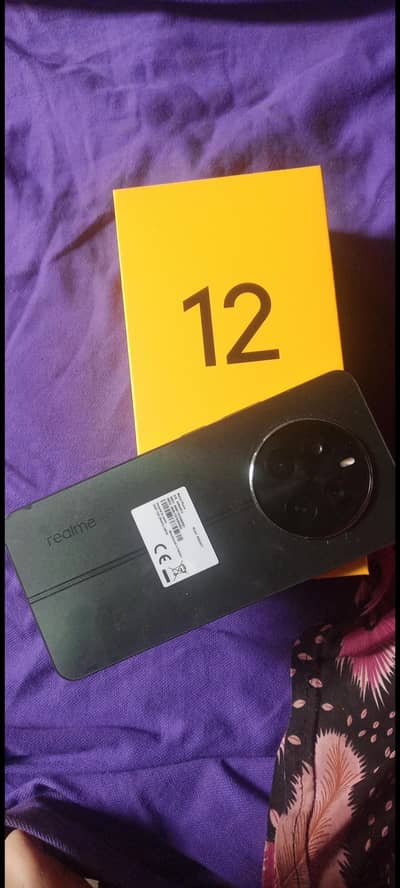 used only 4 month box charger