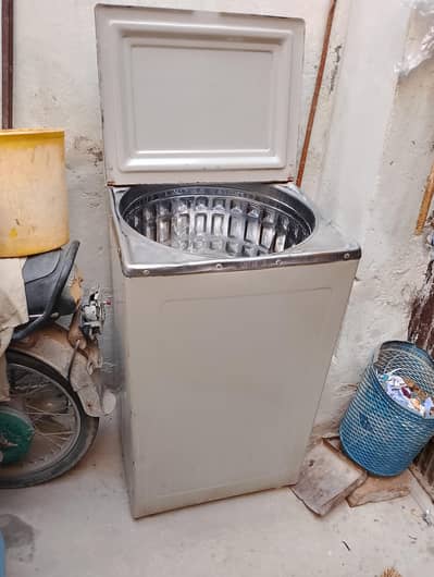 100% copper moter mein uew jesi hai