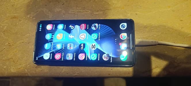 Infinix zero 40 8+5 256 only 10 days use only set hai box miss ho gaya