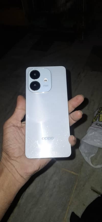 oppo a3 6gb rom 256gb memory box panjab me miss ho gya hai