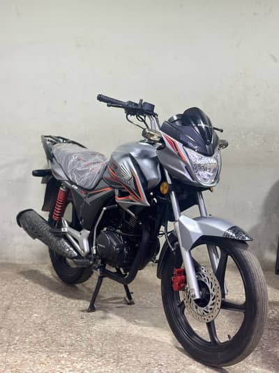 Honda cb150f 2020 model ( low millage )