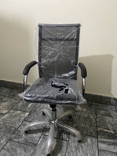 Office Chair revolving with Mesh Back and Steel body