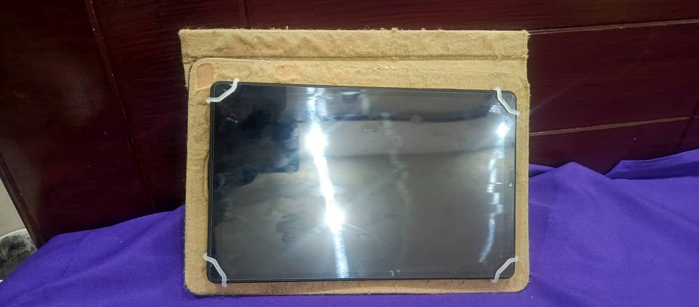Tablet L381 6