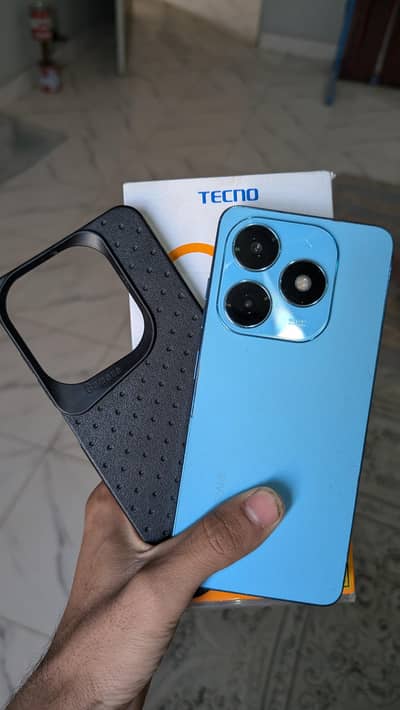 tacno sprak 20c 16/256gb VIP condition with box 03111271878