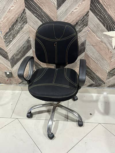 new chairs for sale in very cheap prices urgent sale