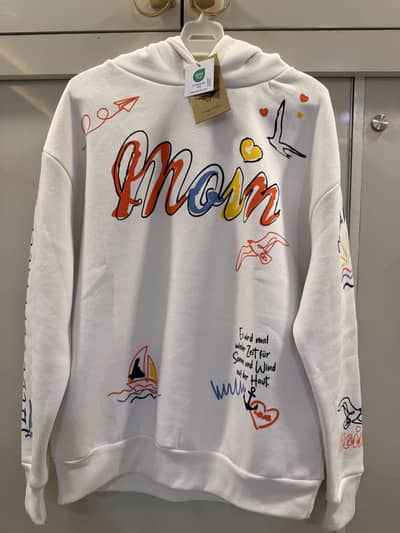 Brand new hoodie never worn Medium size