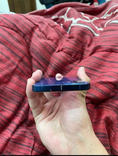 Iphone 12 non pta 64 gb Uk model.