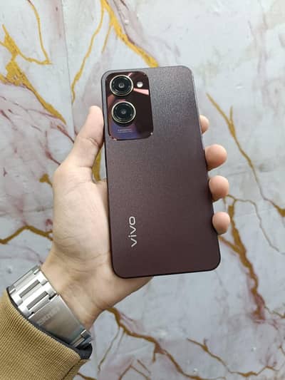 Vivo Y18 8/128 PTA Official with Box Charger 10/10