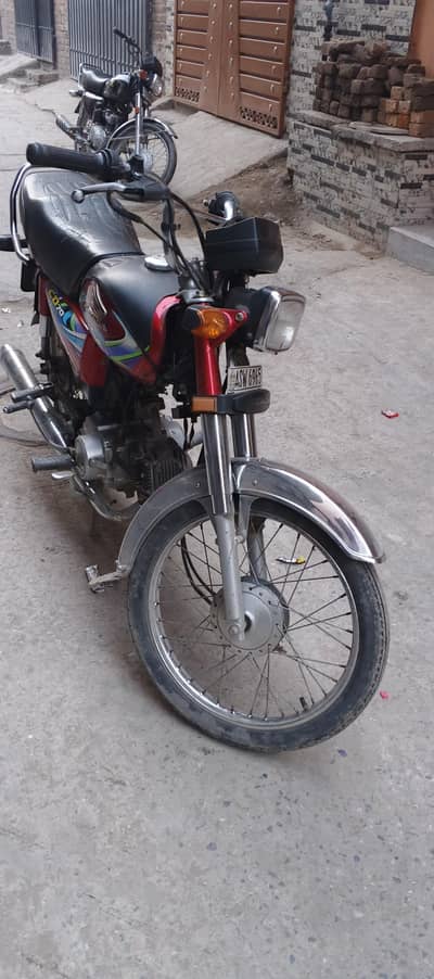 Honda cd70 2023/24