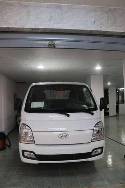 hyndayi porter white new