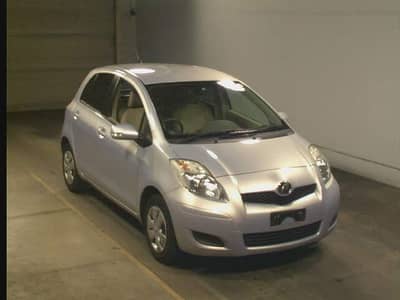 Toyota Vitz F package