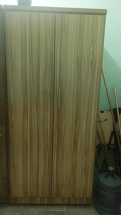 single wardrobe fixed prize