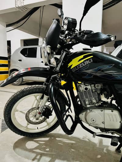 SUZUKI GS 150 SE