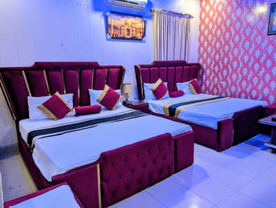 furnished room available for rent daily basis