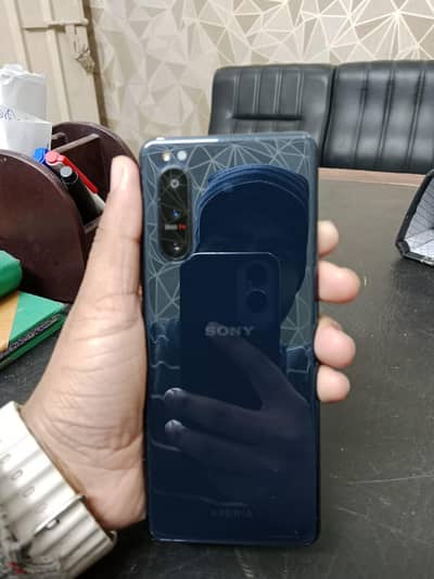 Sony experia 5 mark 2  with box  URGENT SALE