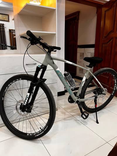 Trinx X1 Elite bicycle