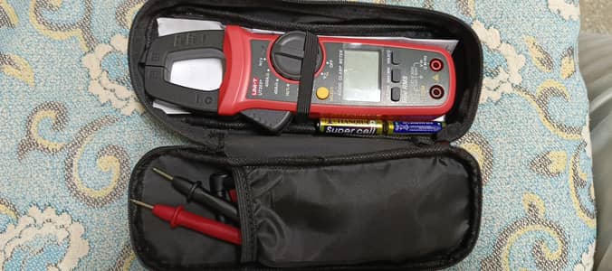 Handheld Clamp Multimeter Tester Model UNI-T UT 203+ with NCV function