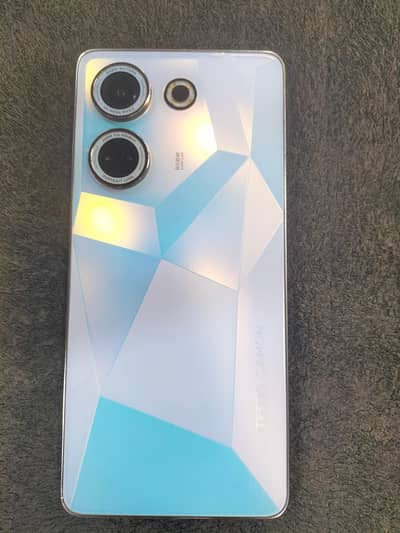 Tecno camon 20 8/256