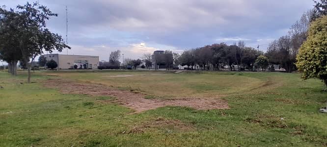 5 Marla commercial plot for Sale In New Lahore city ph2