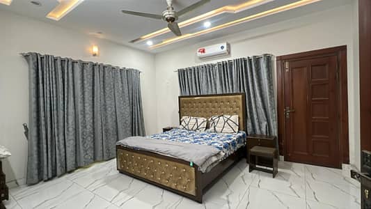 ( 0314 5644237) 1 Bed Furnished Apartment on Daily Basis in Rs 3,000.
