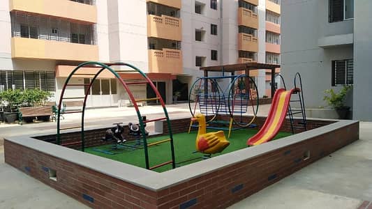 Flat Is Available For sale In Grey Noor Tower & Shopping Mall