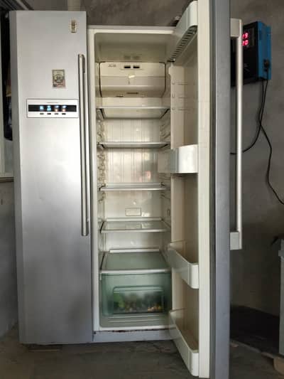 Side by Side refrigerator