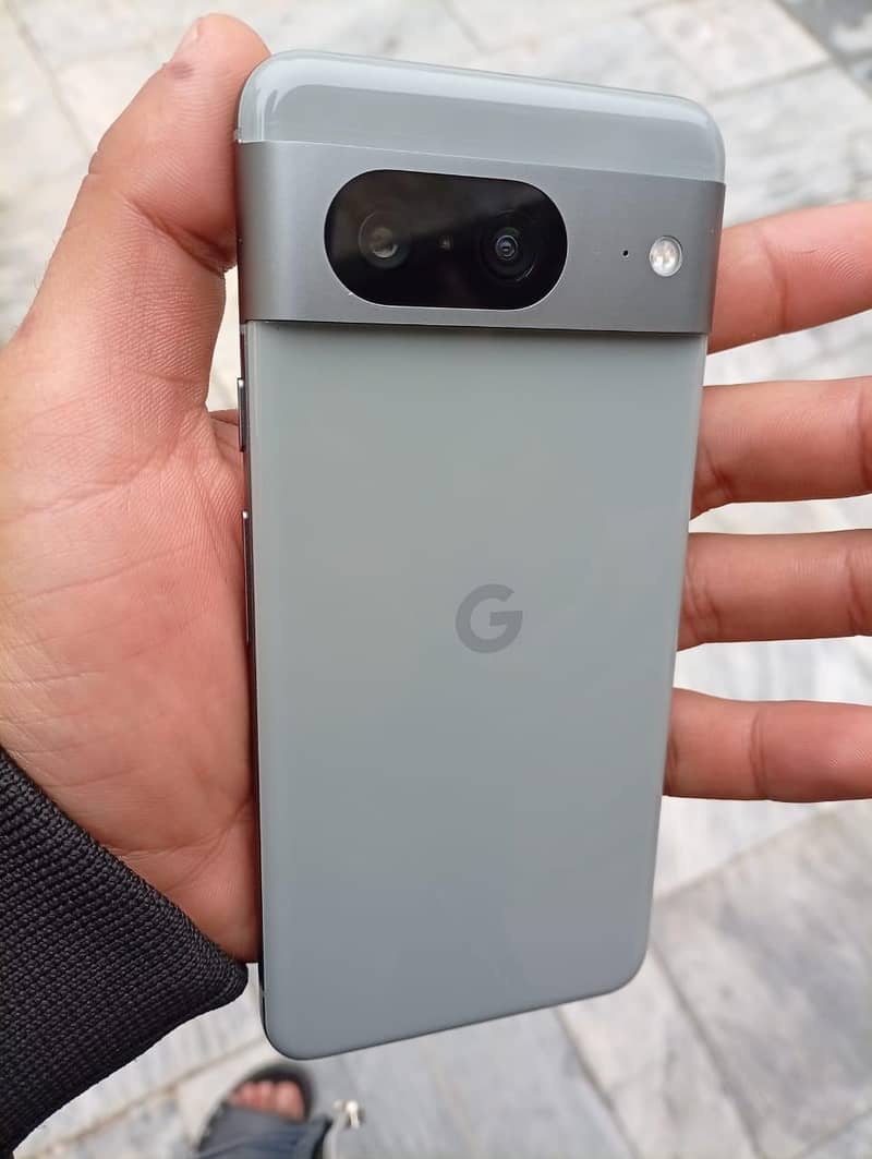 Google pixel 8 1