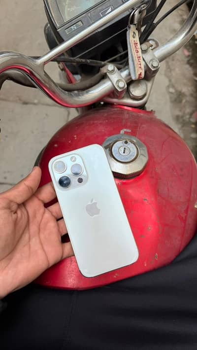 iPhone 14 pro 256 gb factory unlocked