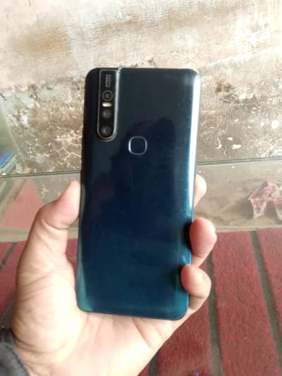 vivo v15 8.256gb   kit me hai
