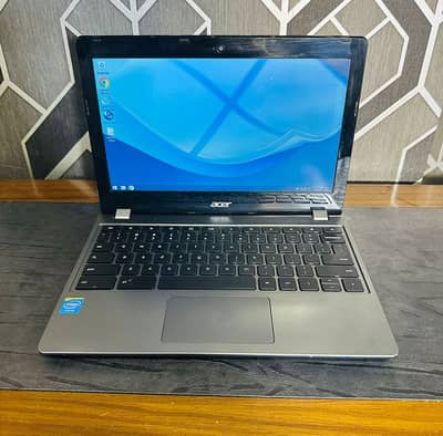 Acer C740 Chromebook Laptop
