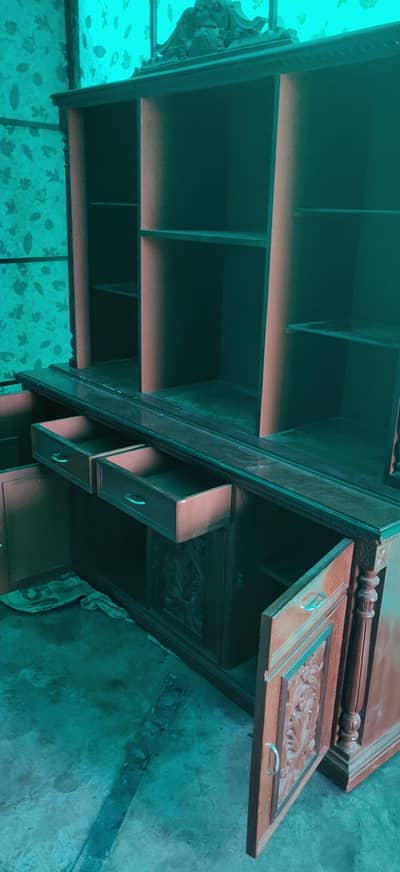 Divider with shelves