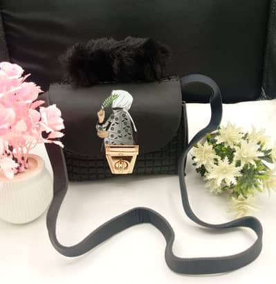 New Collection Guriya Cross body 