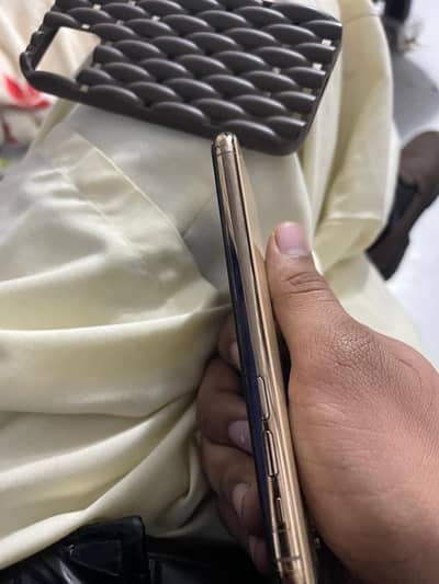 Factory unlock 256gb all orignal phn whatsapp 03298754898. Urgent sale