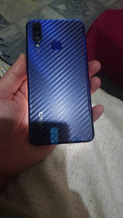 vivo mobile 6/128 sirf 17000 WhatsApp 03177955548