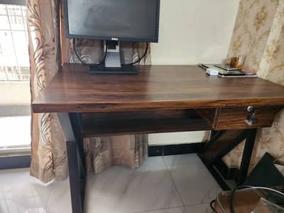 Computer Table (Urgent Sale)