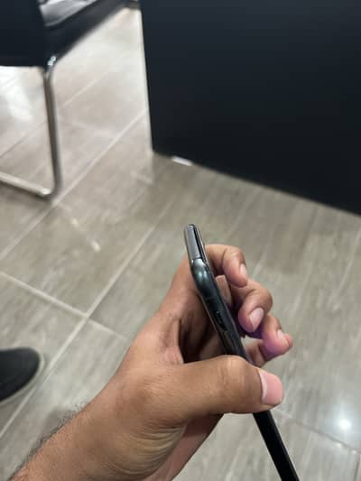 Iphone 11 pro max factory unlock