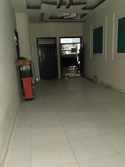 3 bad LONCH GARAVND FALOR WAST OPAN