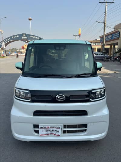 Daihatsu Tanto 2021/25Full Option | Fresh Import | Excellent Condition