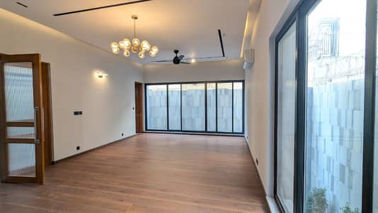 FOR RENT Brand New Triple Storey House 8 Bedrooms Available In F_8/3