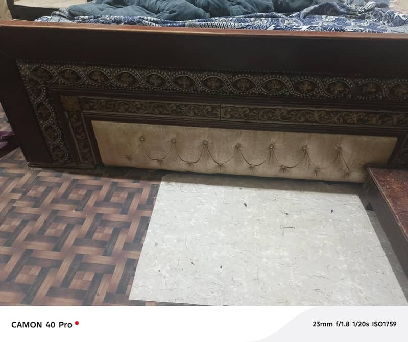 بیڈ سائیڈ ٹیبل سنگار میز برتن والی الماری 2