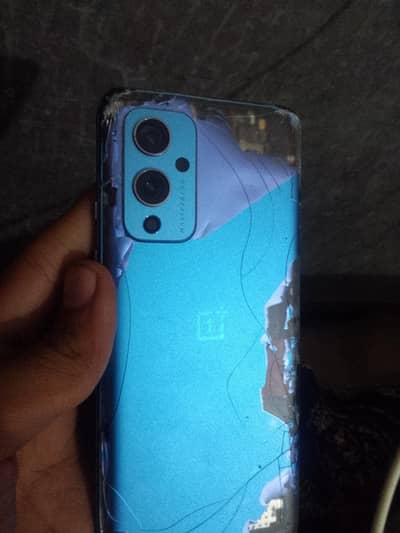 OnePlus 9 8/256 only panal damaj hn baki condition pic mey