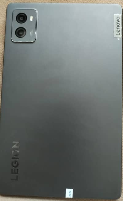 Lenovo legion y700 120 Fps Gaming Tablet