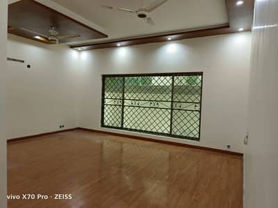 18 Marla Beautiful House Available For Rent Canal Road Socity Faisalabad