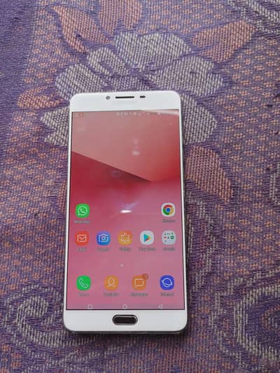 Samsung c9 pro 6 GB 64 GB exchange  b ho jaye ga