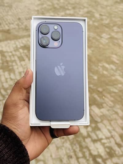 14 Pro Max 128GB Factory Unlock 10/10 Condition Water-pack 