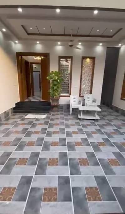 10 Marla Brand New House Available For Sale Wapda city Faisalabad