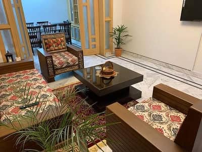 Short time 1bed ROM full furnished apartments safe and scour 100%coupe allow