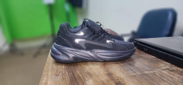 Adidas Ozweego Black with 40%off