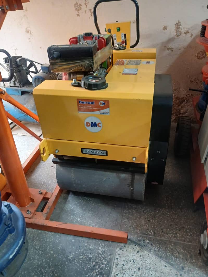 Road roller. construction machine 2