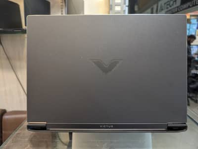 Hp Victus - RTX 4050 Gaming Laptop House